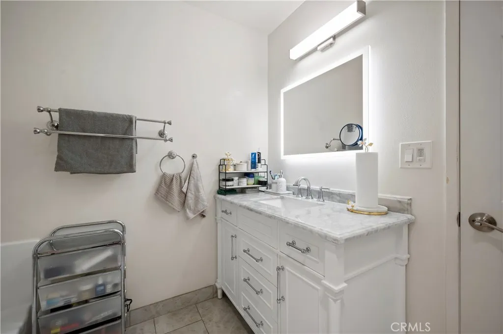 Additional image 19 of 8435 Burnet Ave Unit 105, North Hills, CA 91343