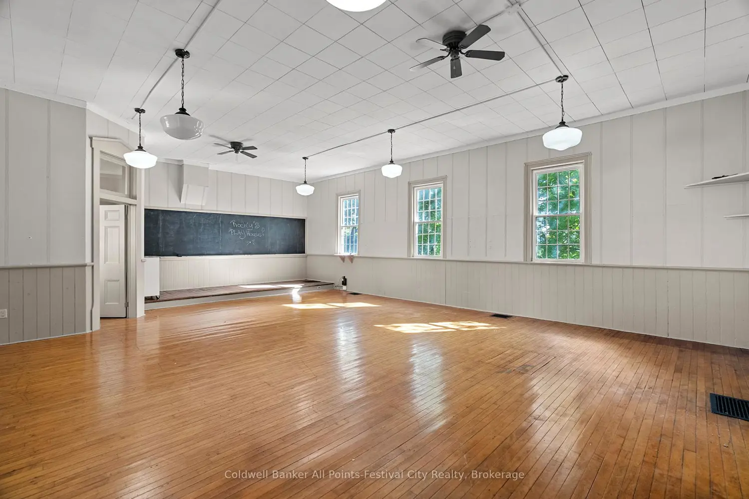 Additional image 5 of 36404B Huron Road