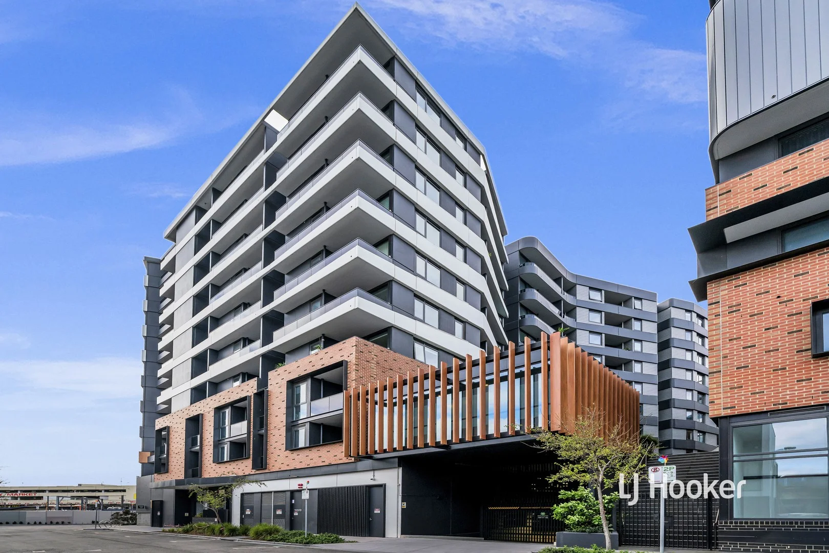302B/8 Falcon Court, Footscray VIC 3011