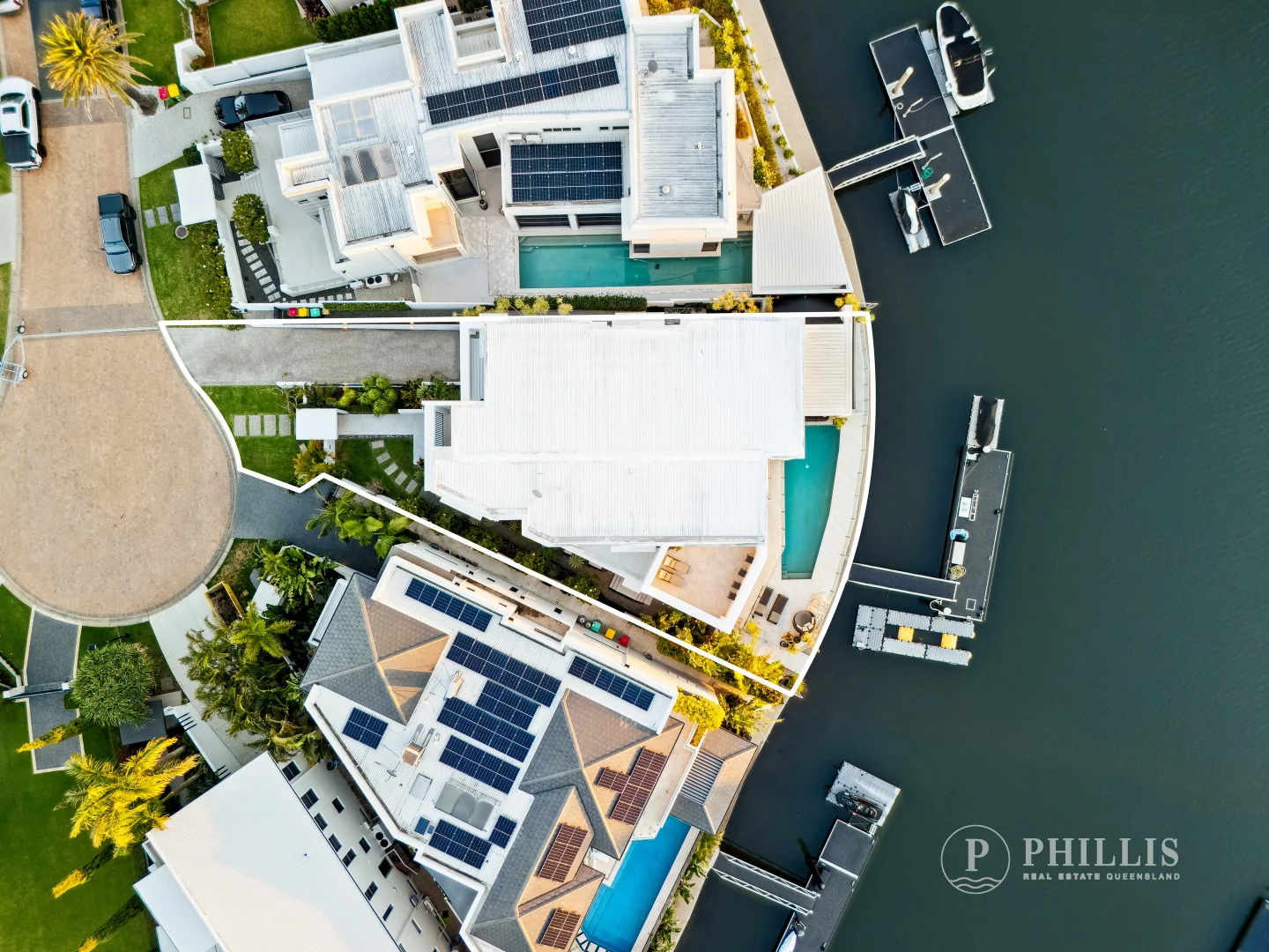 Additional image 33 of 86 Royal Albert Crescent, Sovereign Islands QLD 4216