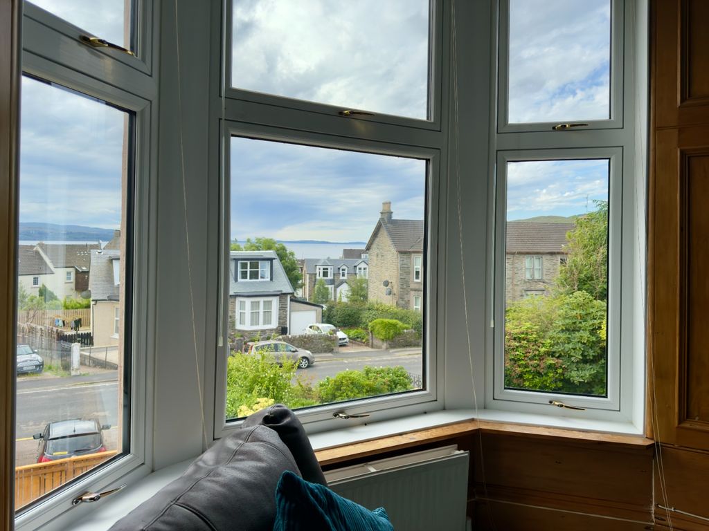 Additional image 6 of 4 bed flat to rentRoyal Crescent, Dunoon, Argyll & Bute PA23