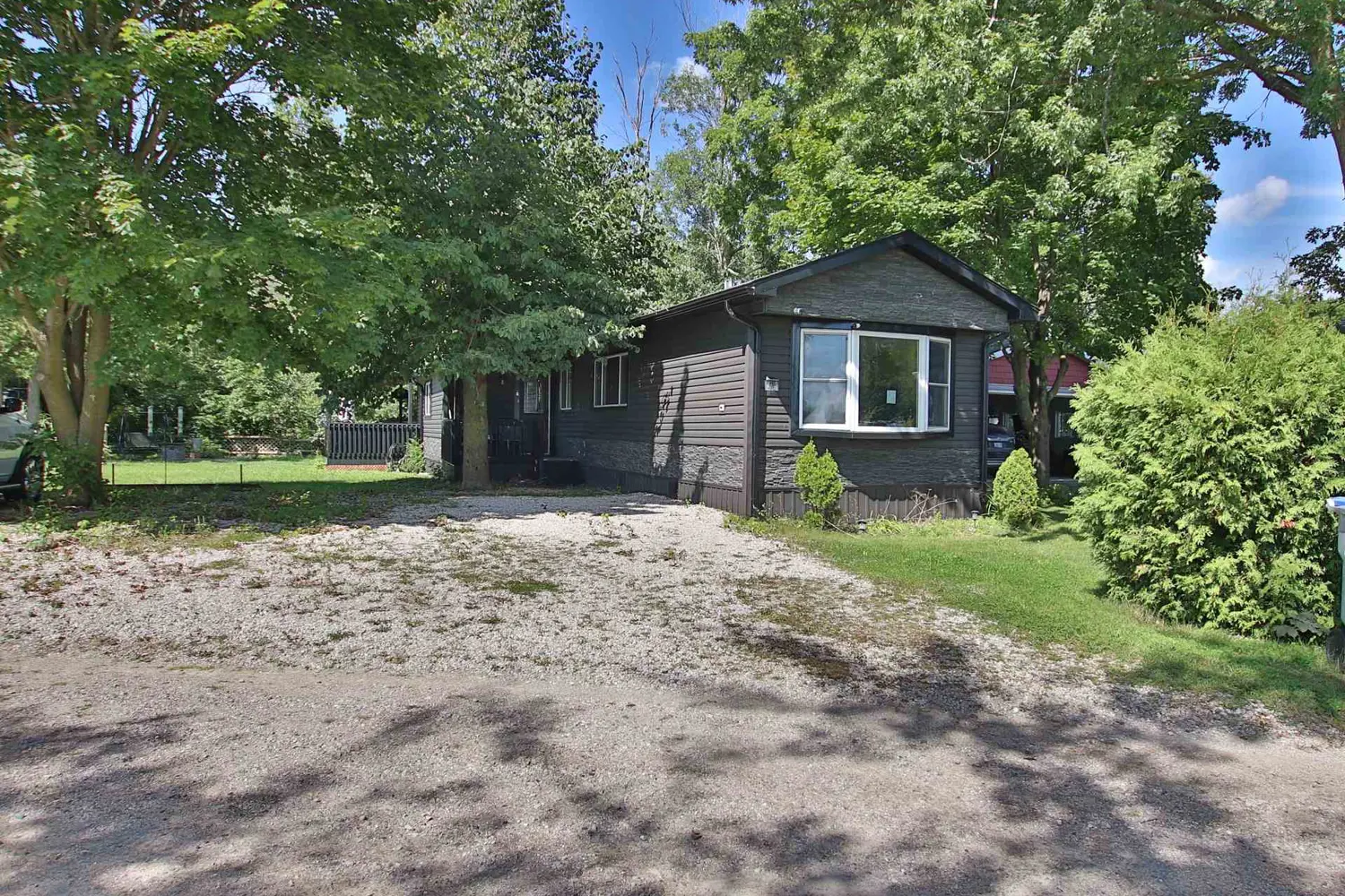 75049 Hensall Road 7 First Ave
