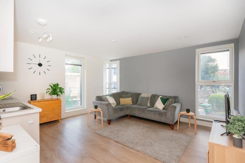 Additional image 2 of 1 Bed Flat, Stokes Croft, BS2, N1 7GU