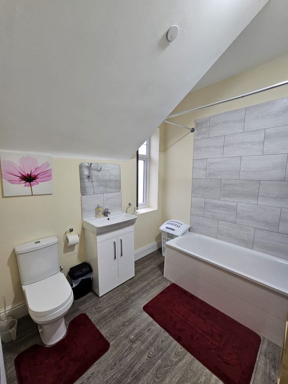 Additional image 4 of 1 bed flat to rentConway Road, Llandudno LL30