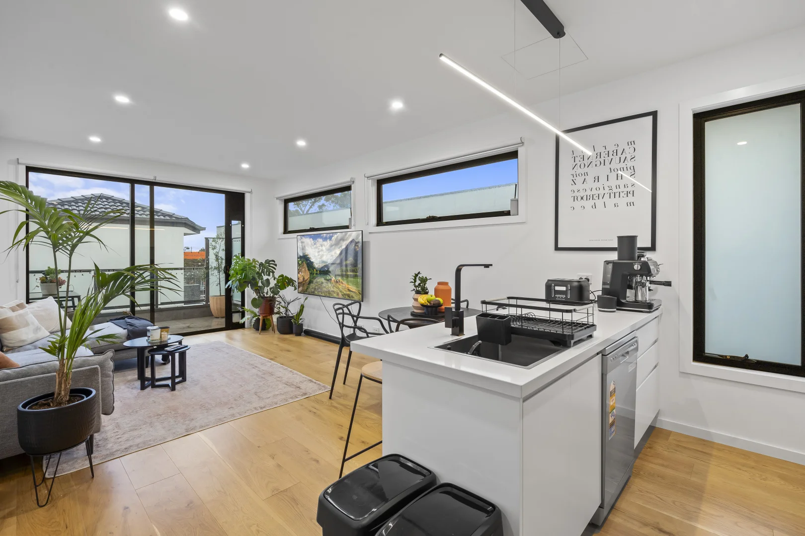 Additional image 8 of 3/1025 Nepean Highway (Near Gwenda Avenue), Moorabbin VIC 3189