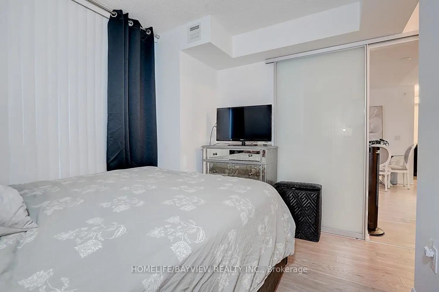 Additional image 9 of 830 Lawrence Avenue 2204