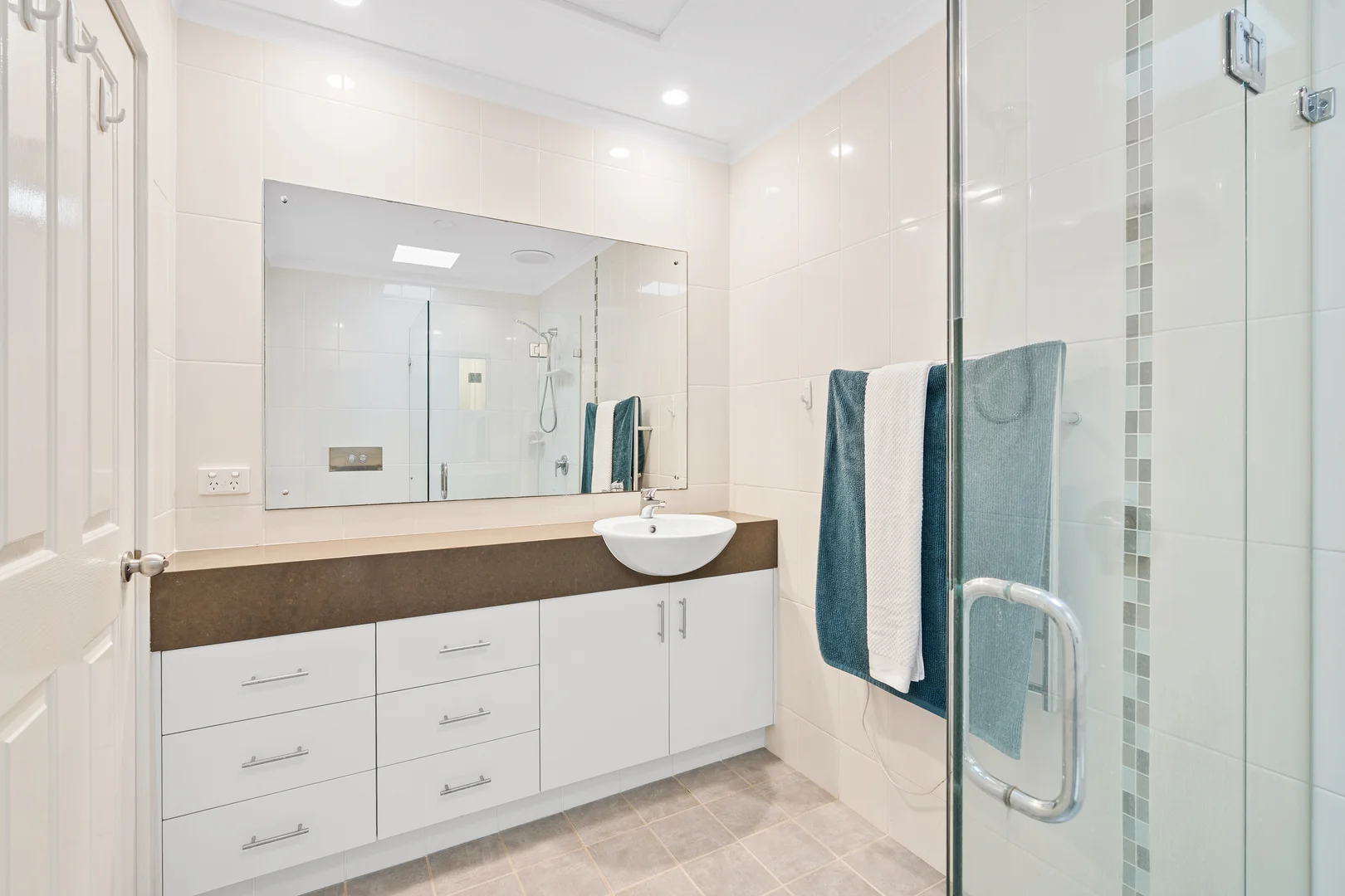 Additional image 19 of 238 Geoffrey Road, Chittaway Point NSW 2261