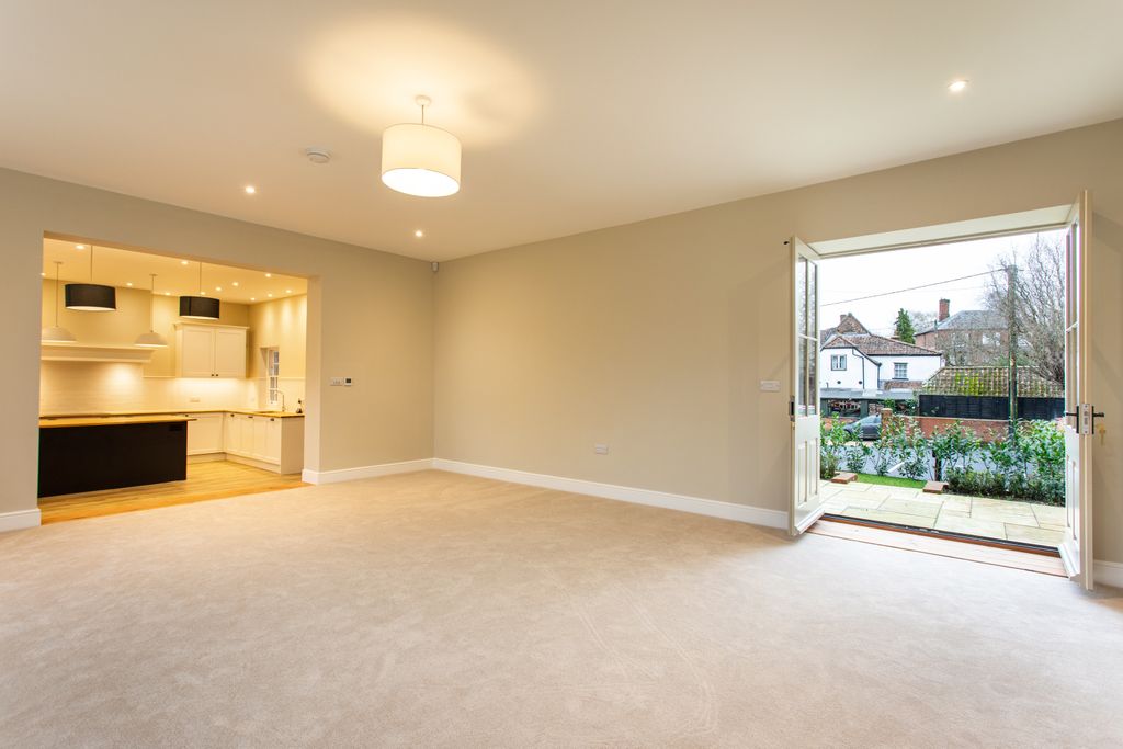 Additional image 8 of 4 bed town house to rentAlfred Street, Westbury BA13
