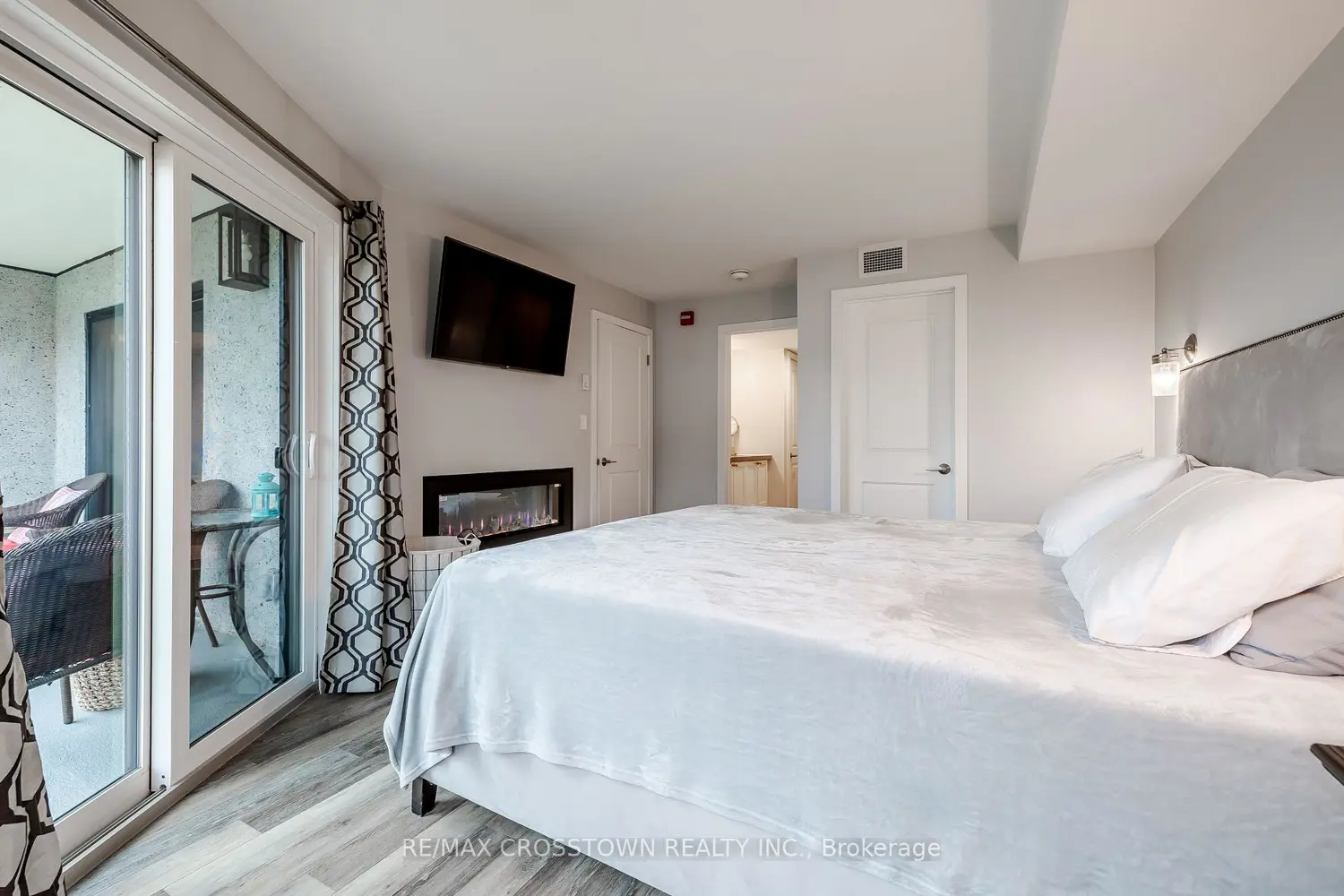 Additional image 15 of 80 Horseshoe Boulevard 302