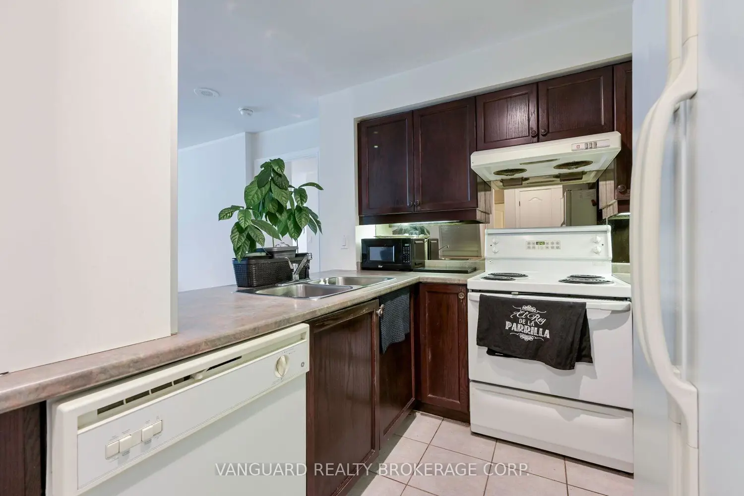 Additional image 3 of 2111 Lake Shore Boulevard 606