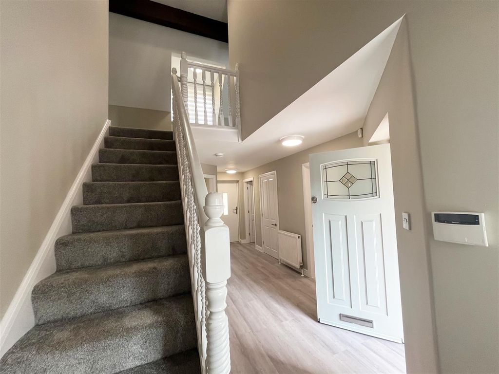 Additional image 2 of 4 bed detached house to rentMoss Lane, Styal, Wilmslow SK9