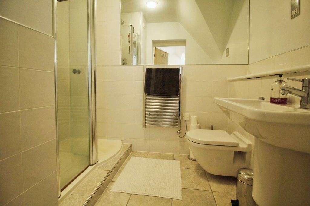 Additional image 12 of 2 bed flat to rentKnutsford Road, Wilmslow, Cheshire SK9