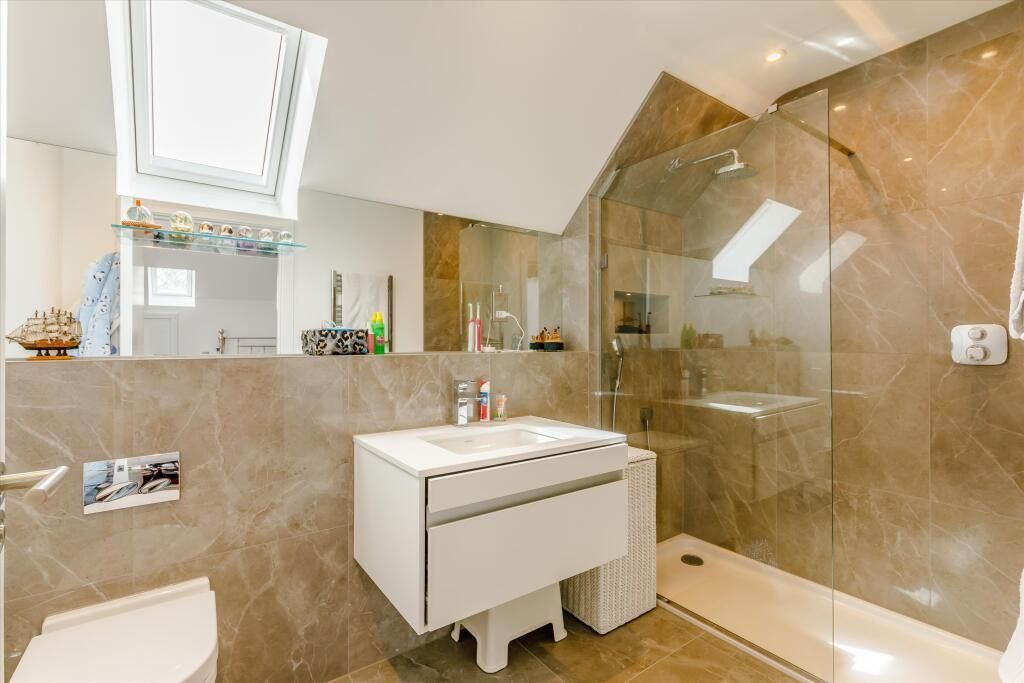 Additional image 21 of 5 bed detached house to rentLondon Road, Ascot SL5