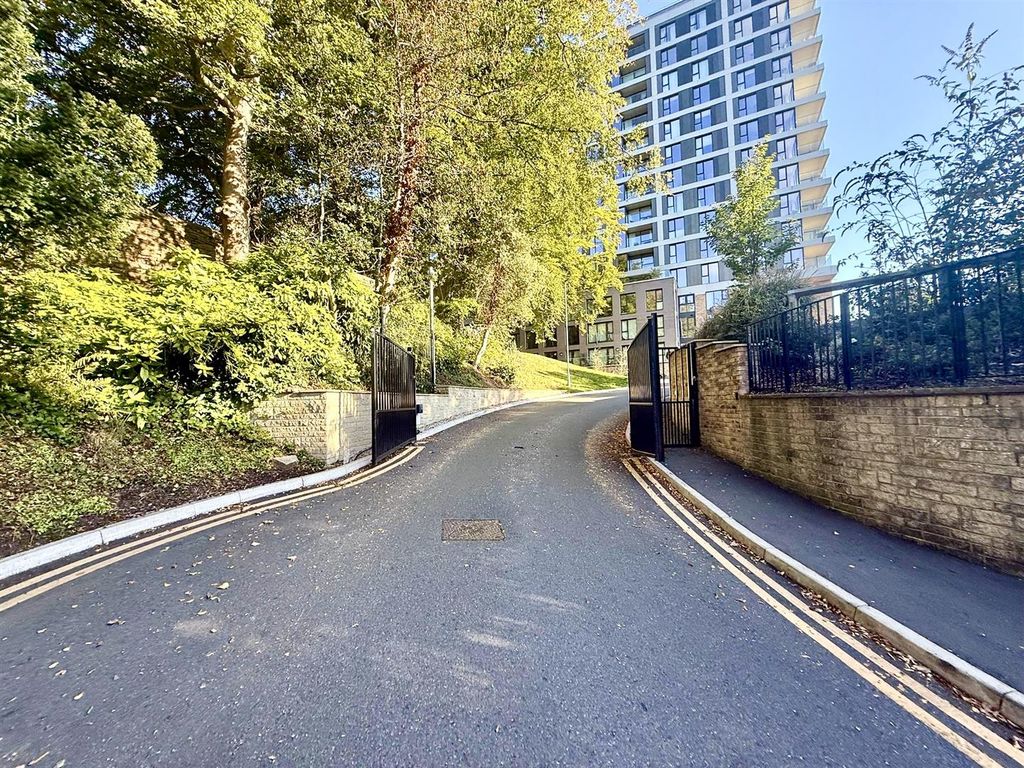 Additional image 21 of 2 bed flat to rentHallam Towers, 272A Fulwood Road, Sheffield S10