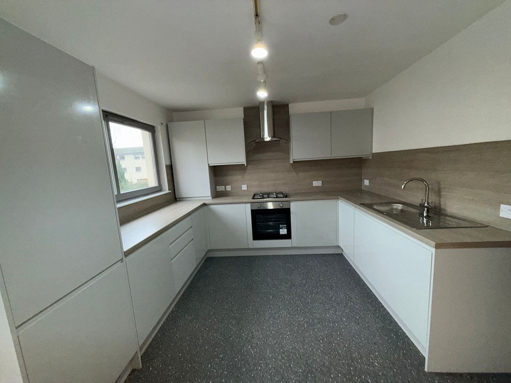 Additional image 6 of 4 bed town house to rentThorter Row, Dundee DD1