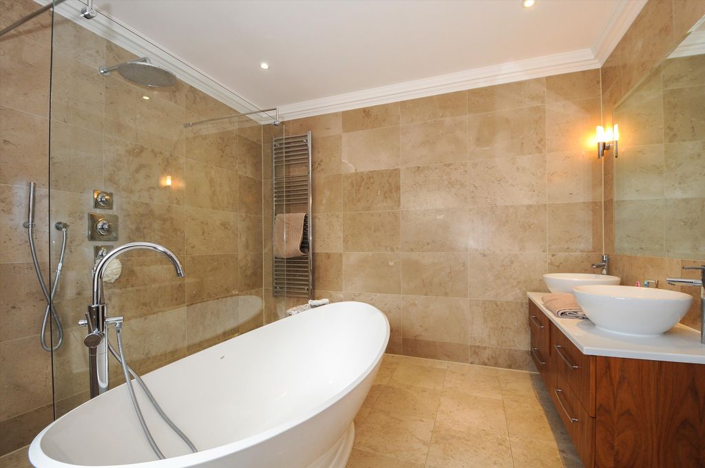 Additional image 8 of 5 bed detached house to rentBrockenhurst Road, Ascot, Berkshire SL5
