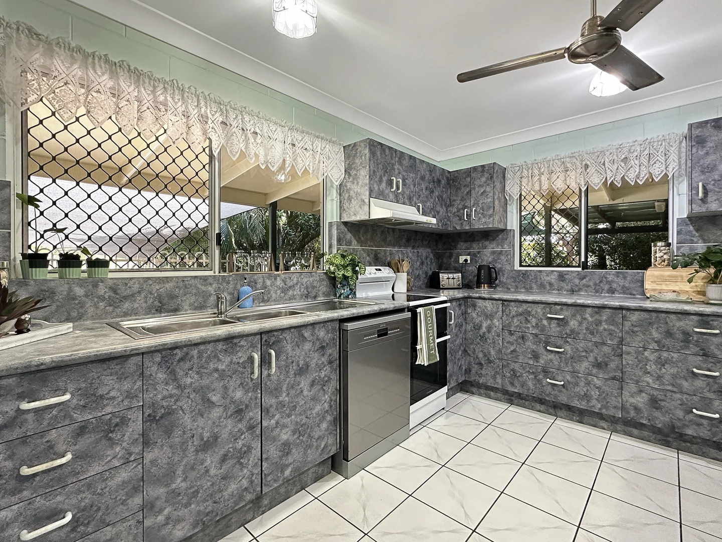 Additional image 11 of 124 Horseshoe Bay Rd, Horseshoe Bay QLD 4819
