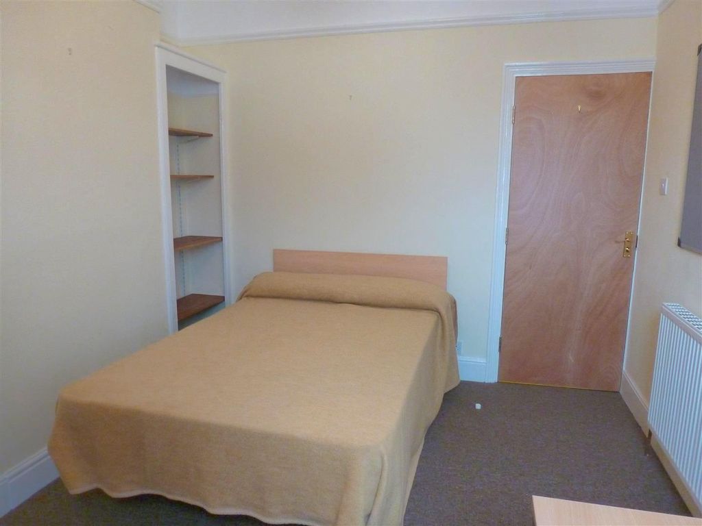 Additional image 21 of 7 bed end terrace house to rentFilton Avenue, Horfield BS7