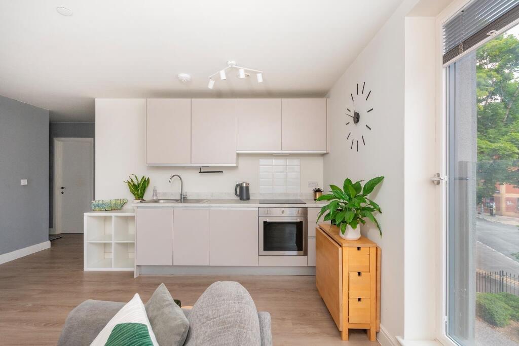 Additional image 4 of 1 Bed Flat, Stokes Croft, BS2, N1 7GU