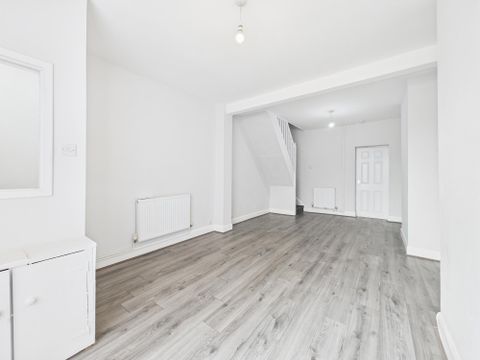 Sleepers Hill, Anfield L4
