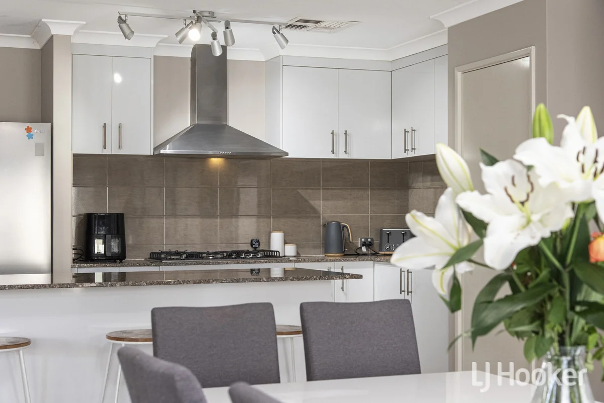 Additional image 10 of 166 Badgerup Avenue, Lakelands WA 6180