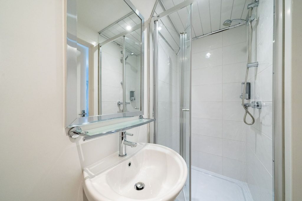 Additional image 5 of 6 bed maisonette to rentEast High Street, Forfar DD8