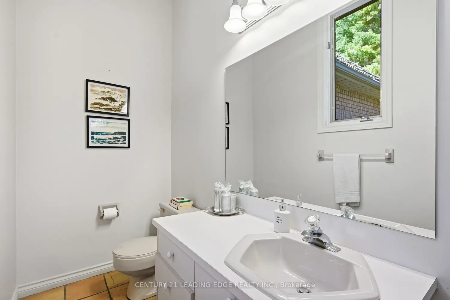 Additional image 10 of 8 Bunhill Court