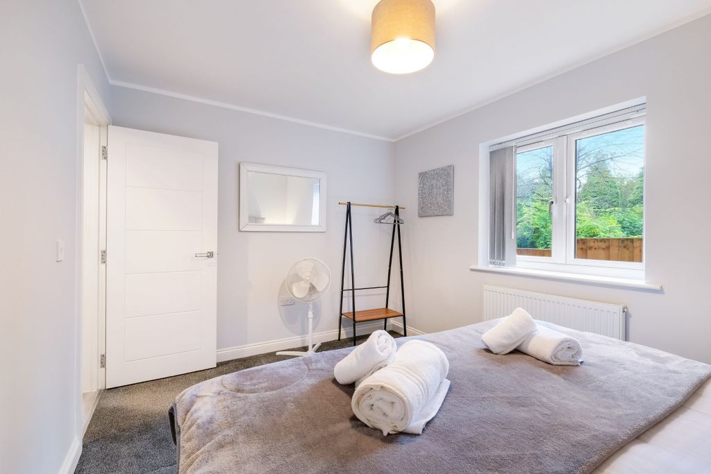 Additional image 15 of 2 bed flat to rentWest Wycombe Road, High Wycombe HP12