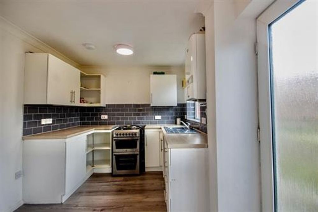 Additional image 4 of 2 bed semi-detached house to rentHeol Cae Fan Heulog, Caerphilly CF83