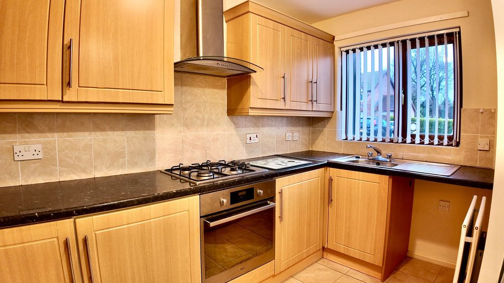 Additional image 2 of 2 bed terraced house to rentClos Llyswen, Penpedairheol CF82
