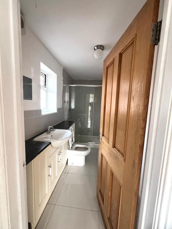 Additional image 20 of 10 bed detached house to rentSomerset Way, Iver SL0