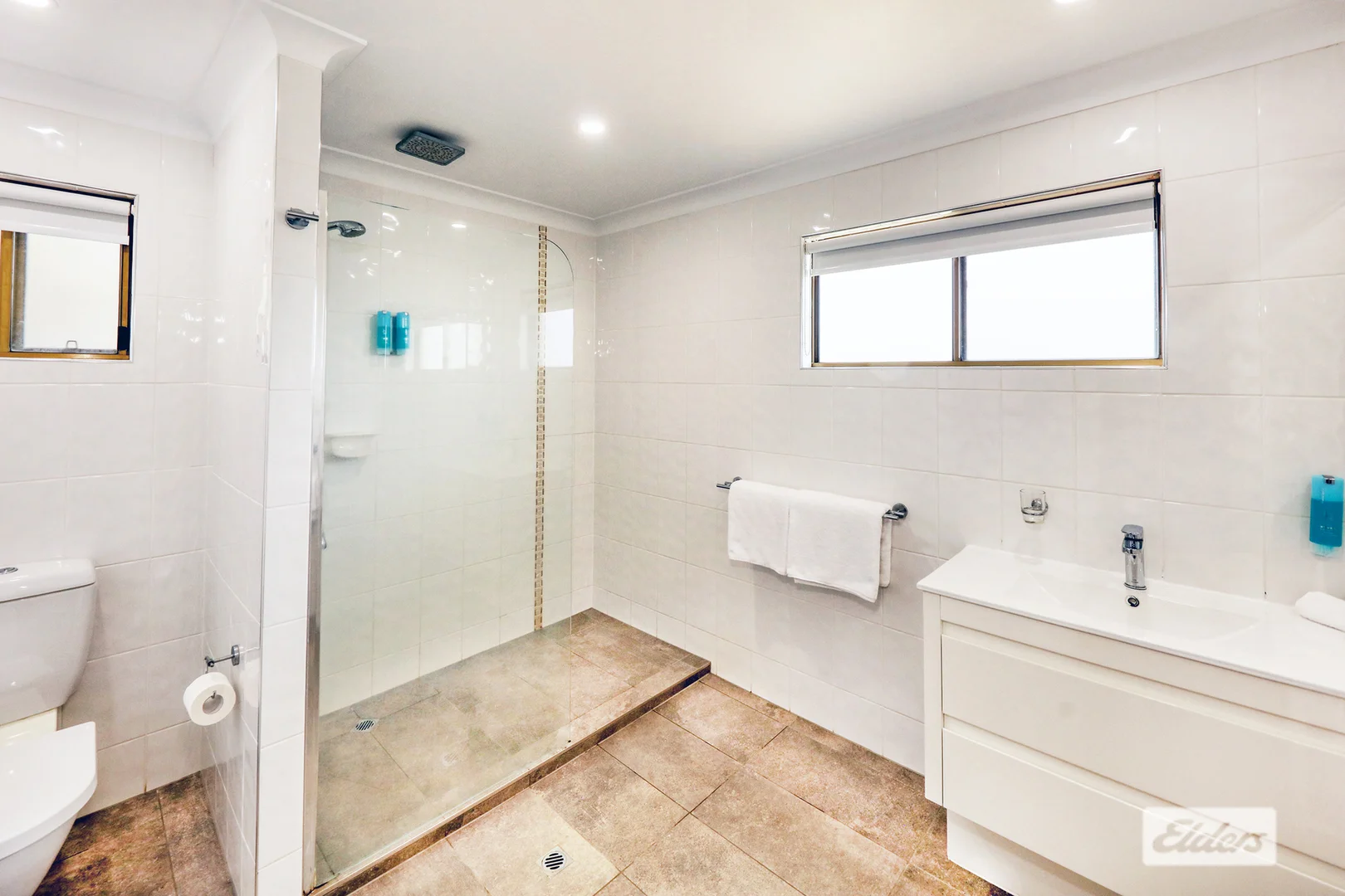 Additional image 30 of 1/100 Scenic Highway, Lammermoor QLD 4703