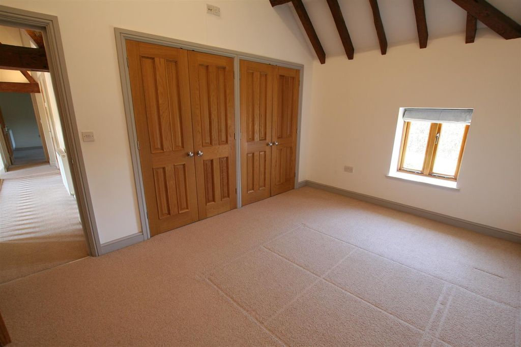 Additional image 11 of 3 bed barn conversion to rent1 Greenhill Farm Barns, Hallow, Worcester WR2