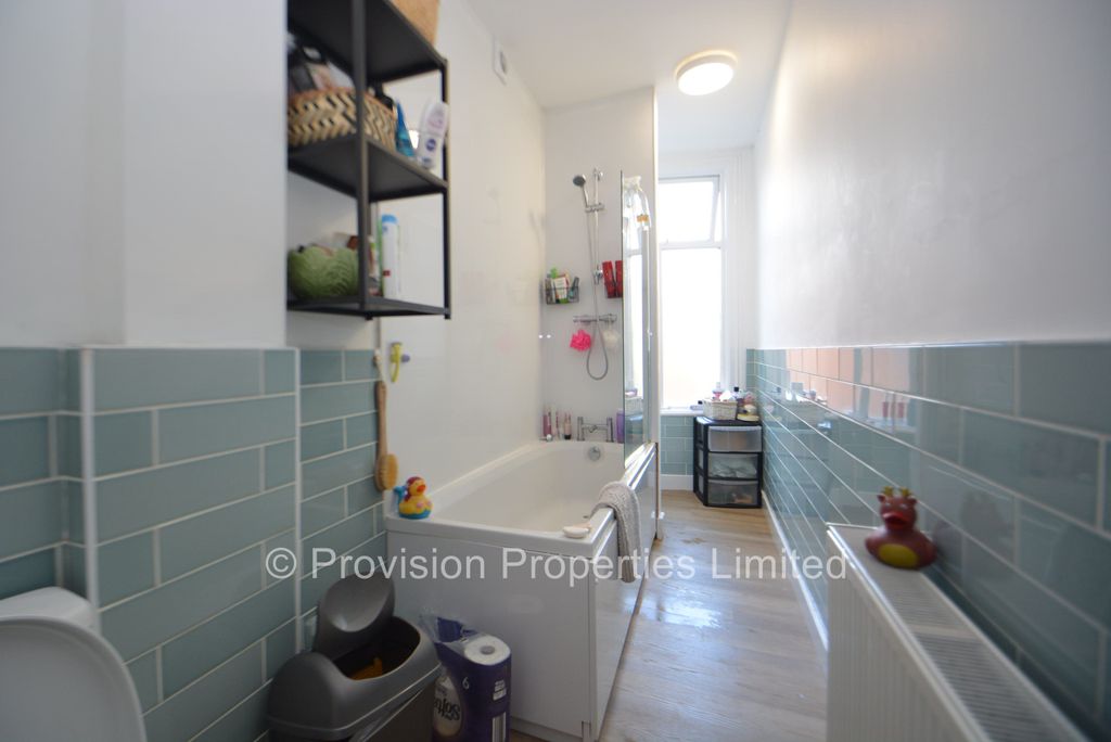 Additional image 14 of 8 bed end terrace house to rentVictoria Road, Hyde Park, Leeds LS6