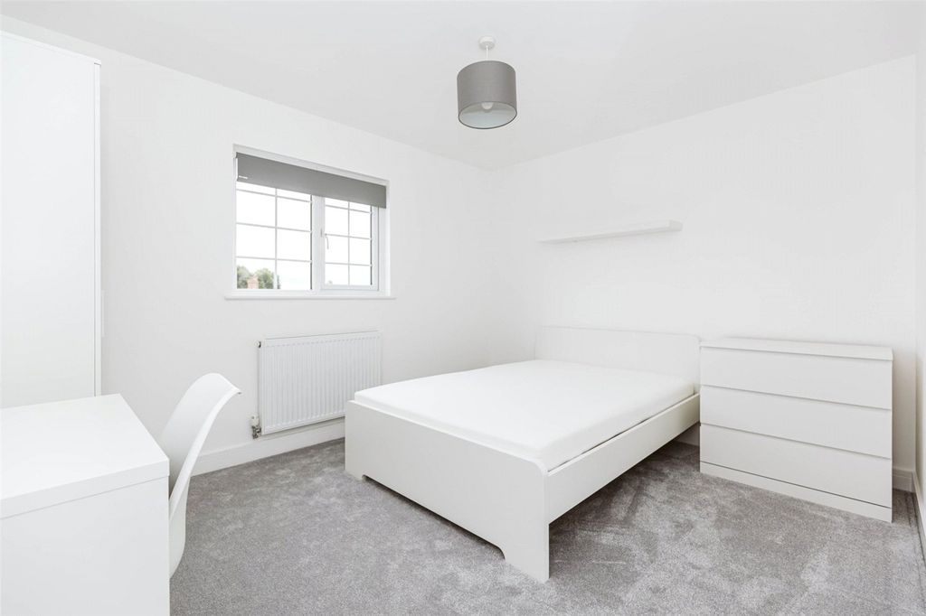 Additional image 14 of 7 bed semi-detached house to rentGayner Road, Horfield, Bristol, Bristol BS7