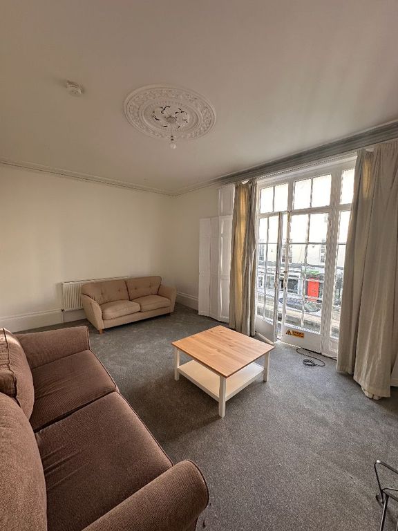 Additional image 3 of 3 bed flat to rentRegent Street, Leamington Spa CV32