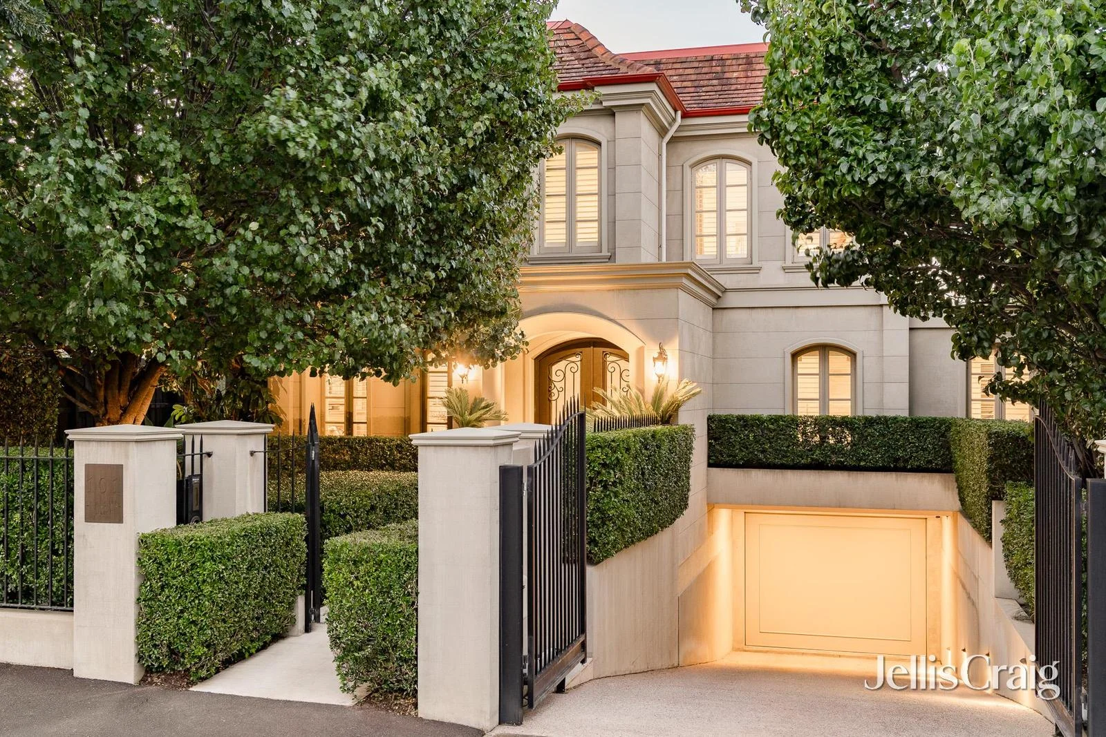 101 St Andrews Street, Brighton VIC 3186