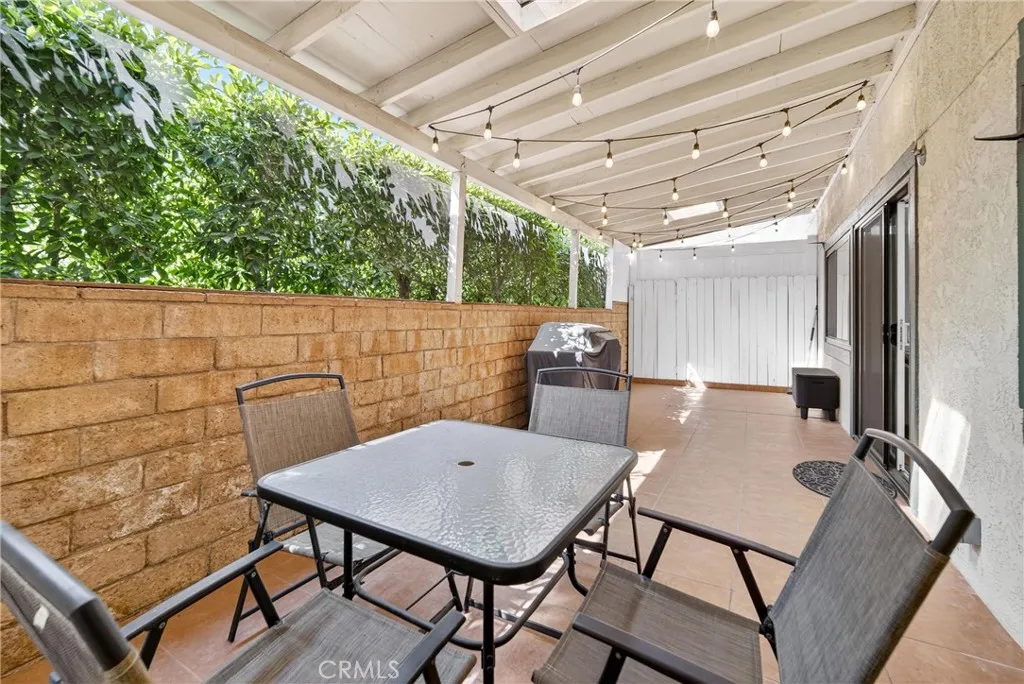 Additional image 44 of 7046 De Celis Place Unit 7, Lake Balboa, CA 91406