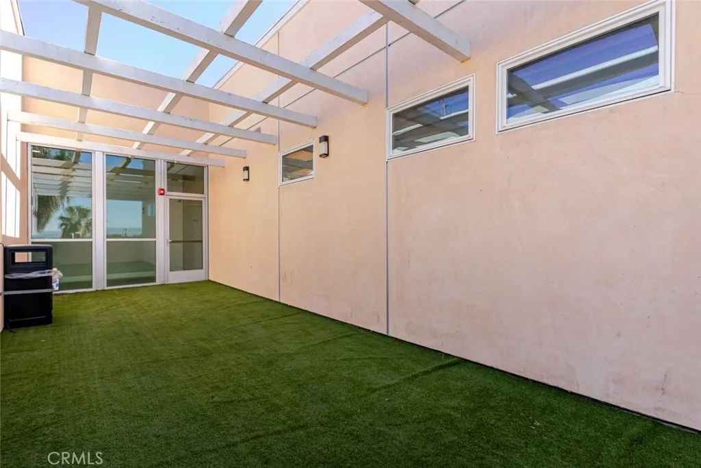 Additional image 46 of 1598 Long Beach Blvd Unit 401, Long Beach, CA 90813