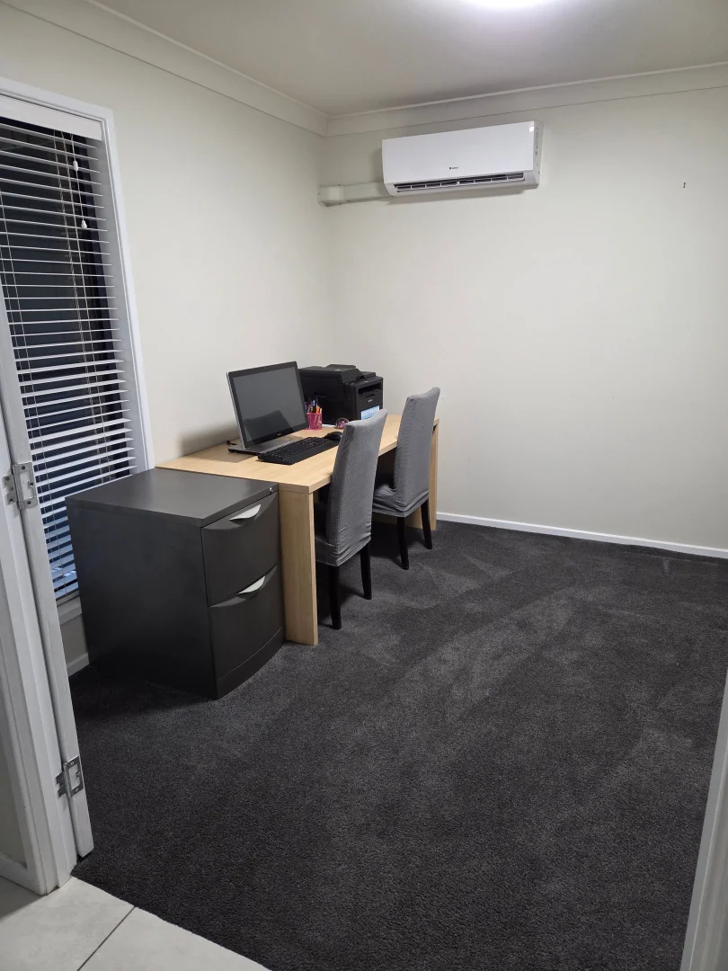 Additional image 17 of 28 Mayfair Drive, Emerald QLD 4720