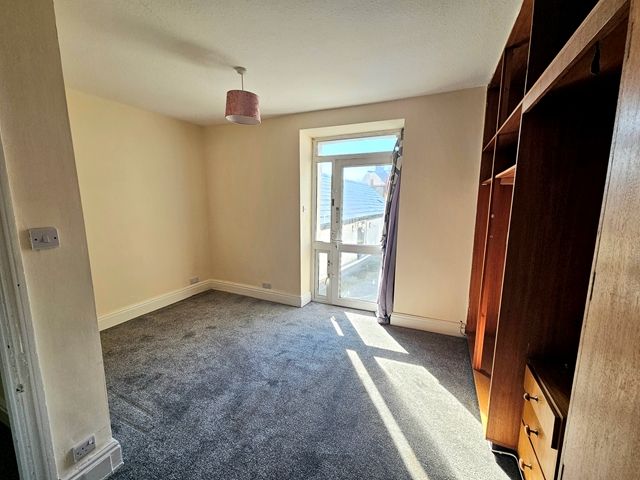 Additional image 5 of 3 bed maisonette to rentMadoc Street, Llandudno LL30