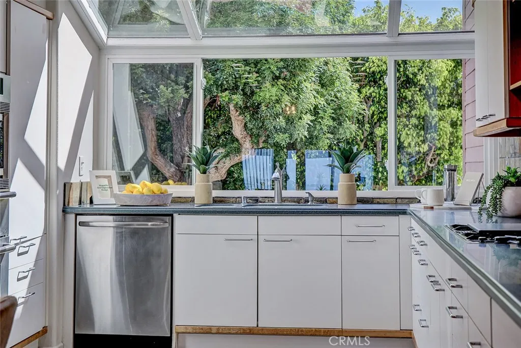 Additional image 64 of 867 Aubrey Court Unit 2, Hermosa Beach, CA 90254