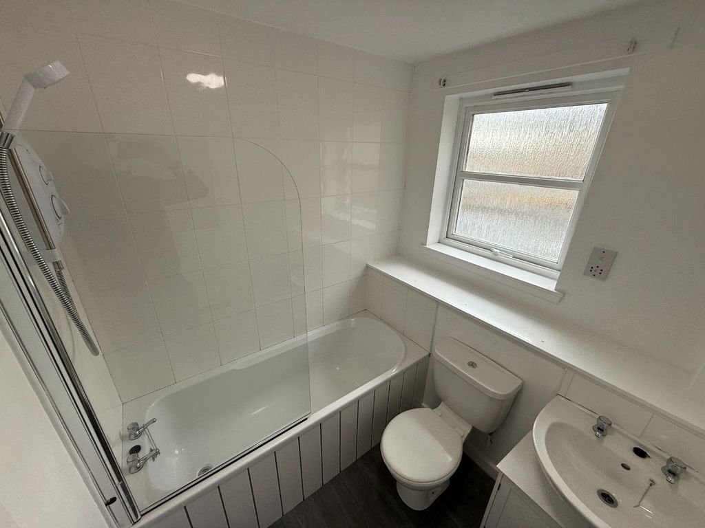 Additional image 7 of 2 bed flat to rentCandleriggs Court, Alloa FK10