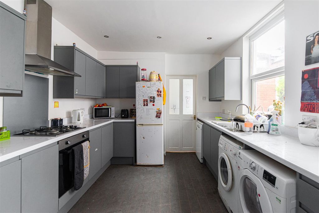 Additional image 4 of 6 bed shared accommodation to rentCardigan Terrace, Heaton, Newcastle Upon Tyne NE6