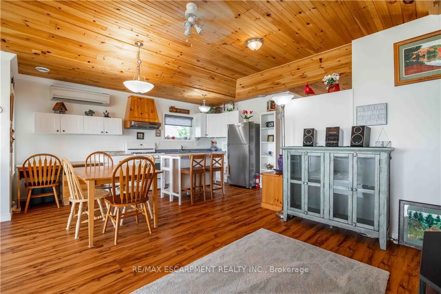 Additional image 6 of 2399 Lakeshore Road