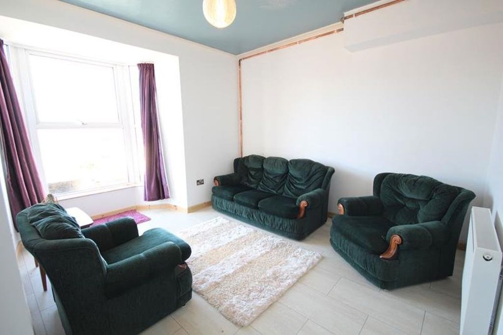 5 bed shared accommodation to rent5 Bed Flat, (Flat 2) Cae'r Gôg Terrace SY23 photo 2
