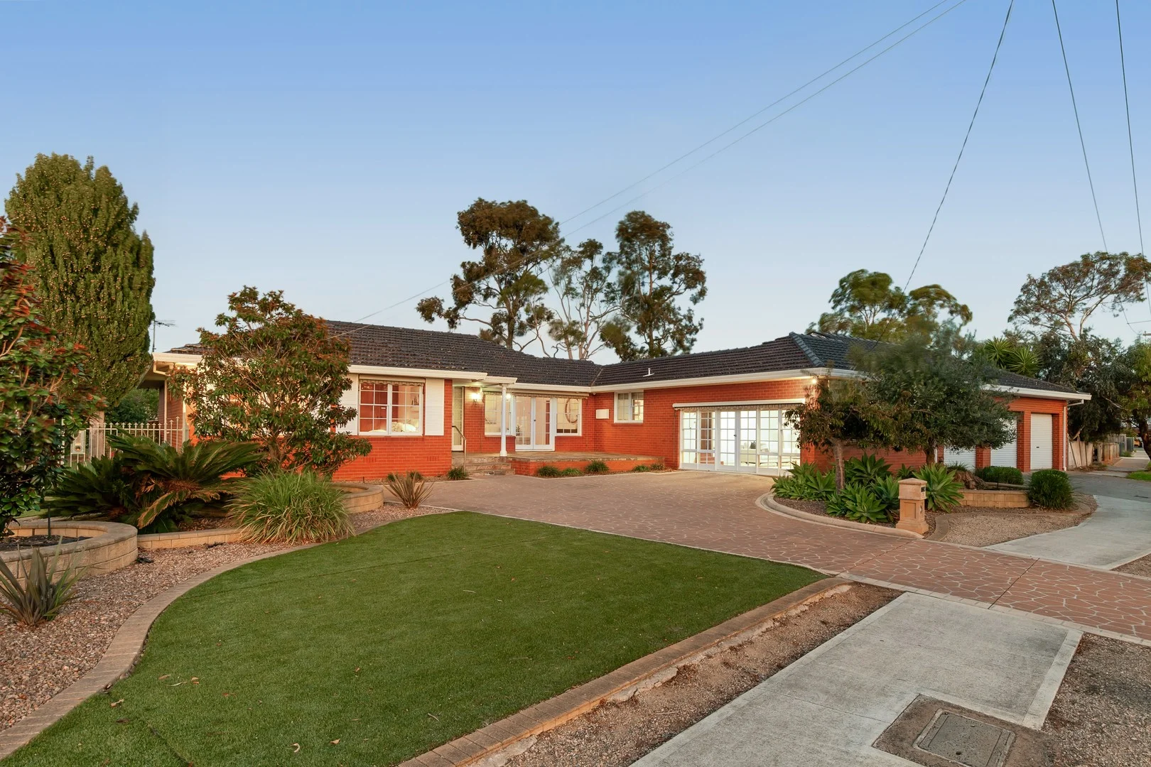 1 Raven Grove, Werribee VIC 3030