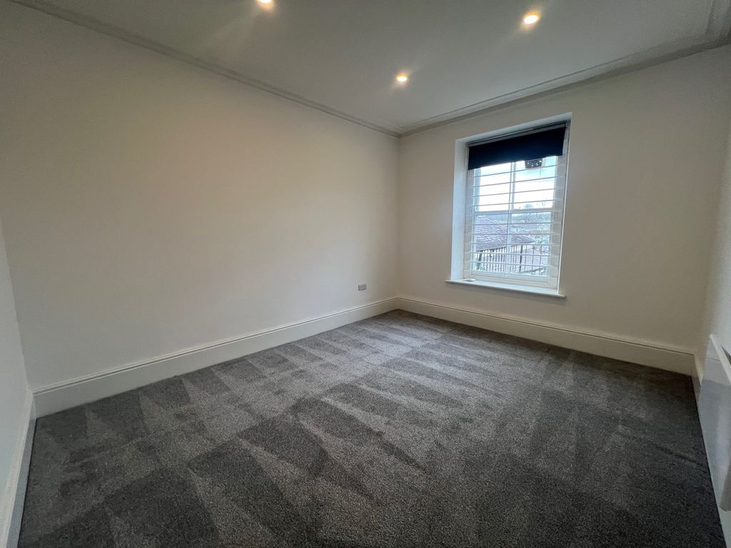Additional image 4 of 3 bed property to rentCollege Street, Ammanford SA18