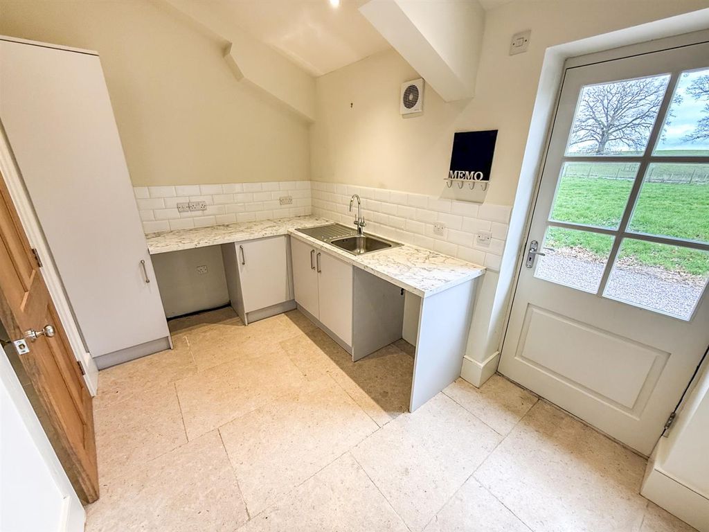 Additional image 9 of 5 bed detached bungalow to rentWhittington, Oswestry SY11