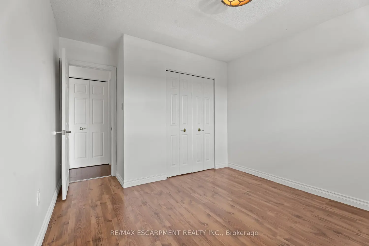 Additional image 17 of 851 Queenston Road 505